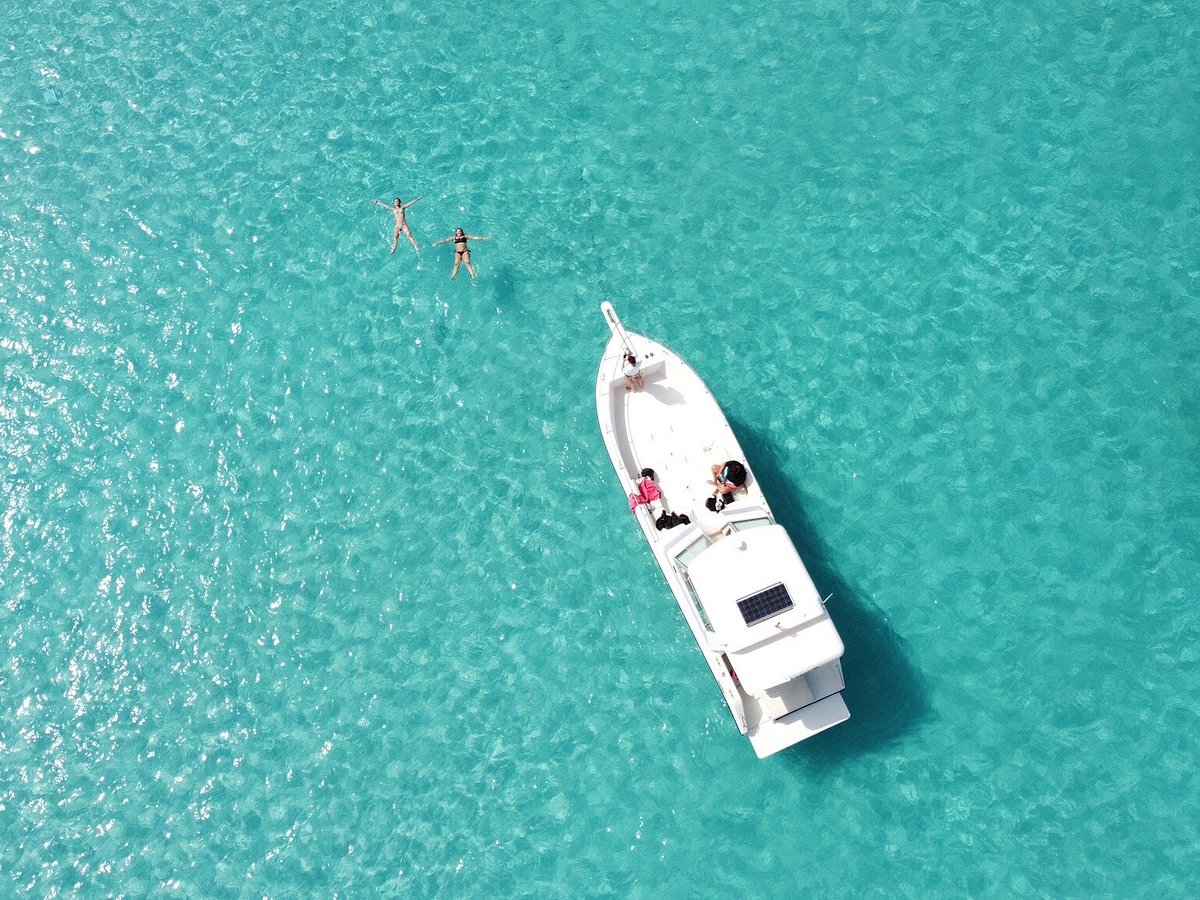 balos rent a boat